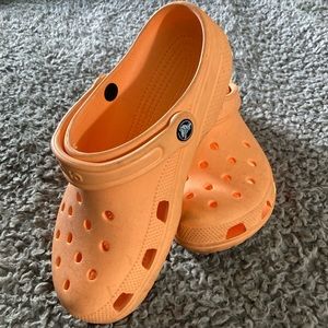 CROCS- orange